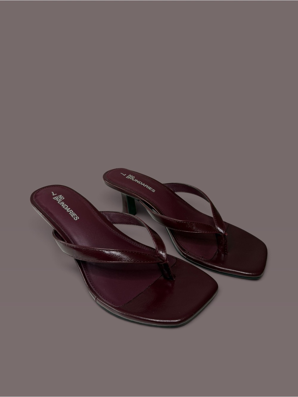 No Boundaries Women's Dark Burgundy Square-Toe Thong Heels